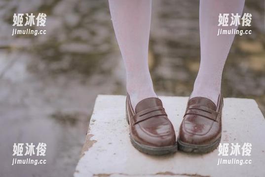 美媛馆-蓝夏Akasha 美媛馆 - 揭秘蓝夏Akasha白裙的摄影秘诀:全套原图让你大开眼界!