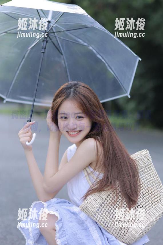 脸红Dearie 微密圈 - 脸红Dearie套装写真集:精选瞬间,记录她的每一份心情与故事