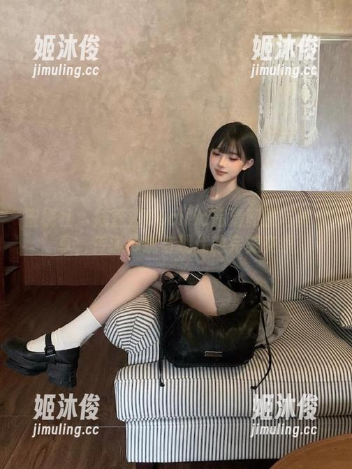 蜜桃社-陆萱萱Cecilia 蜜桃社 - 陆萱萱Cecilia高清和服写真分享,传递传统与现代的完美交织