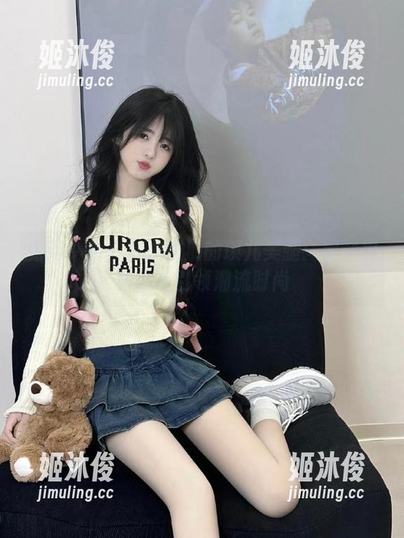 觅芙少女-琪儿 觅芙少女 - 魅力四射的琪儿美腿:定制摄影作品引领潮流时尚
