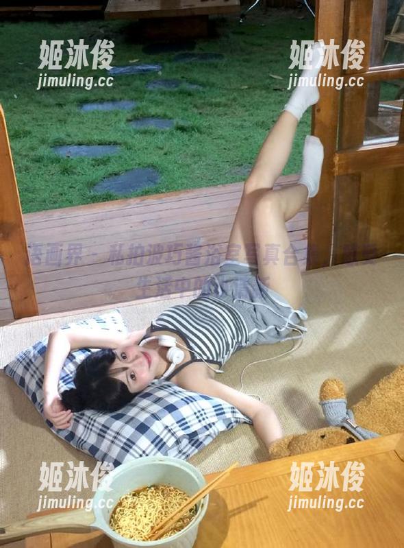 语画界-波巧酱 语画界 - 私拍波巧酱浴室写真合集,感受生活中的小清新