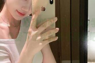 轰趴猫 – 让人心动的可乐Vicky学姐写真集，免费下载你的快乐时光吧！