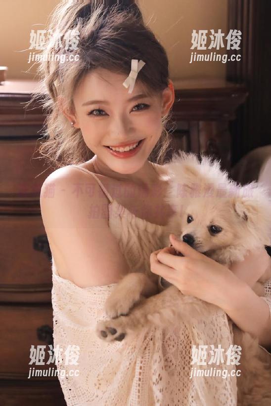 轰趴猫-陈雅漫 轰趴猫 - 不可错过的精彩:陈雅漫最新旅拍图集与你共享!