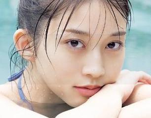 免费来袭！轻兰映画黑丝&白丝户外写真，原图一网打尽！
