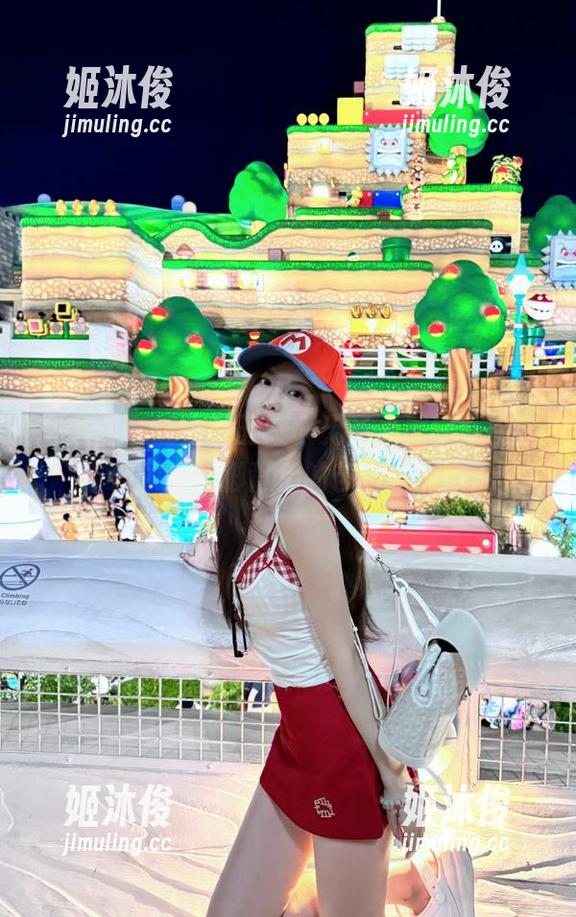迷人的五姨太 微密圈 - 迷人的五姨太无圣光美图专辑,带你领略美脚背后的艺术与诱惑。