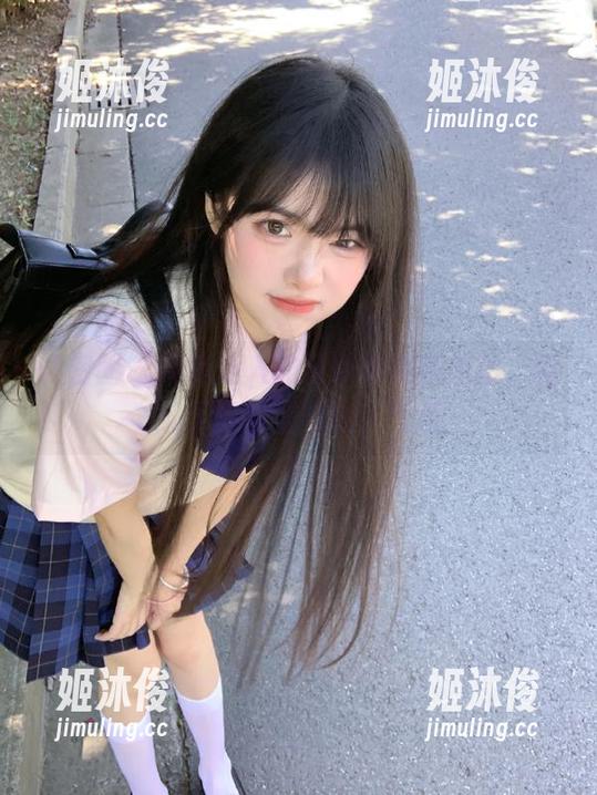 迷人的五姨太 微密圈 - 精选迷人的五姨太美腿原图,绽放无限自信与迷人气质