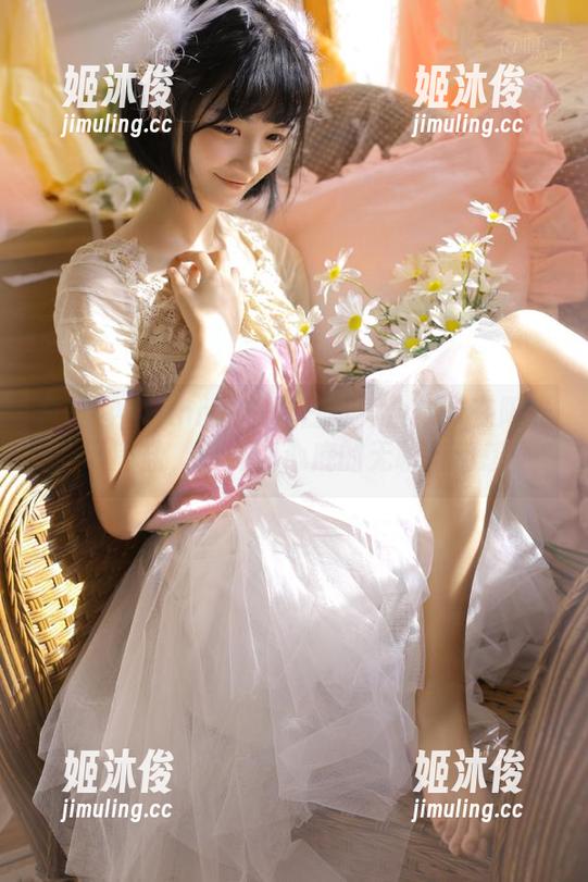 青豆客-Ann尤美 青豆客 - Ann尤美夏日写真合集:在阳光下撒盐,掀开你心底的无聊与幻想