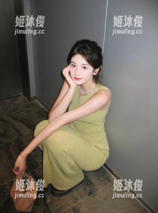 青豆客-绮梦Cherish 青豆客 - 绮梦Cherish内衣写真:打破常规,带来不同视角下的魅力与女性力量图片