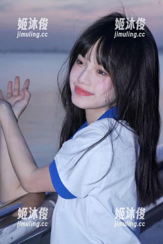 魅妍社-Ashely丽丽 魅妍社 - Ashely丽丽短裤写真高清图册,展现她独特的个性与时尚风貌
