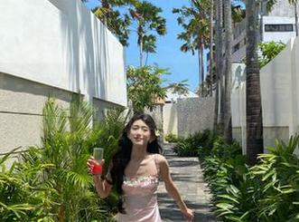 魅妍社 – 一览王婉悠Queen眼镜写真图集，感受她如何演绎时尚与优雅