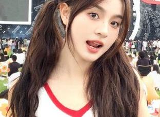 魅妍社 – 看！王婉悠在浴缸里用高清让你怀疑人生，快来分享给好友吧！